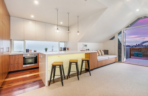 Cremorne Point Hotel | Cremorne Point Manor