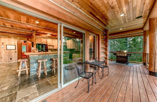 Cle Elum Cabin | Crest Lodge - 3,700sf Log Home with 5 bedrooms + Sleeps 15-17