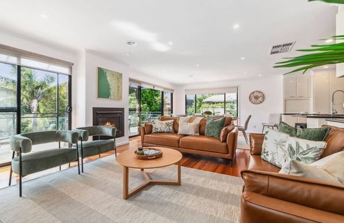 Mornington Peninsula Apartment | Crest of a Wave - Olivers Hill