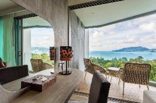 Patong Resort | Crest Resort & Pool Villas - SHA Extra Plus