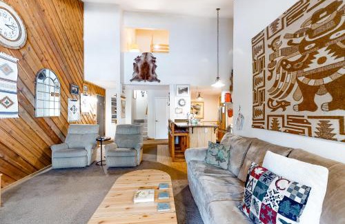 Mammoth Lakes Apartment | Crestview 36