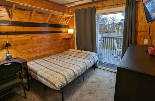 Grande Prairie House | CrewComfort Suites: 3 Private Room Suite!