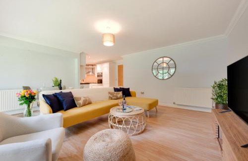 Carlyon Bay Apartment | Crinnis