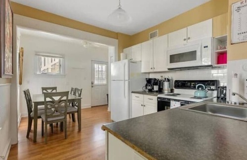 Wildwood Crest Apartment | Crocus by the Sea Charming 3 bedroom 5 minute walk to beach pet friendly