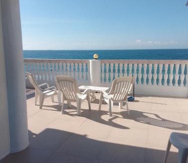 Oslob Bed & Breakfast | Cronin Residence