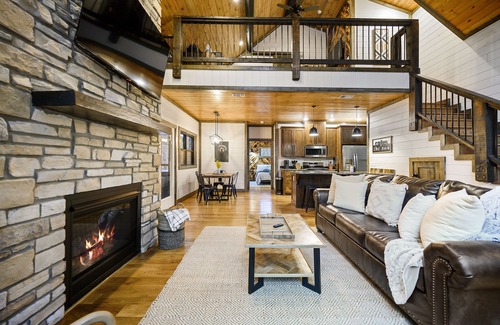 Broken Bow Cabin | Crooked Sky, Secluded Luxury Cabin in Hochatown