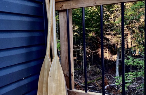Tudor and Cashel Cabin | Crow's Head