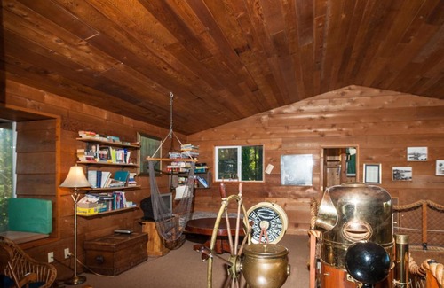 South Beach House | Crow's Nest House 7150