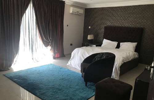 Maitama Hotel | Crown Apartments Extended Stay Suites