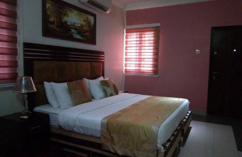 Maitama Hotel | Crown Apartments Extended Stay Suites