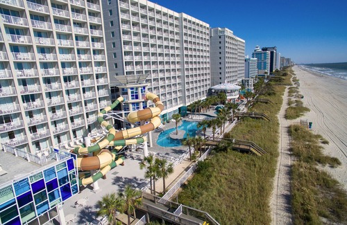 Myrtle Beach Hotel | Crown Reef Beach Resort and Waterpark