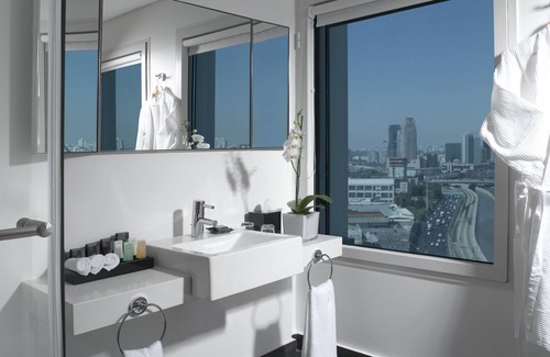 Tel Aviv Hotel | Crowne Plaza Tel Aviv City Center by IHG