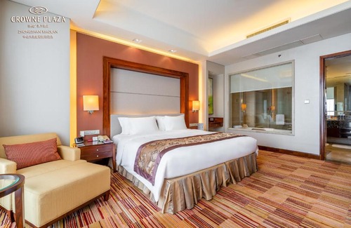 Xiaolan Hotel | Crowne Plaza Zhongshan Xiaolan, an IHG Hotel