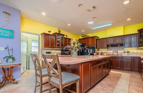 Harbor Oaks House | Crows Nest Complex - Aransas Bay Waterfront with Private Pier & Beach