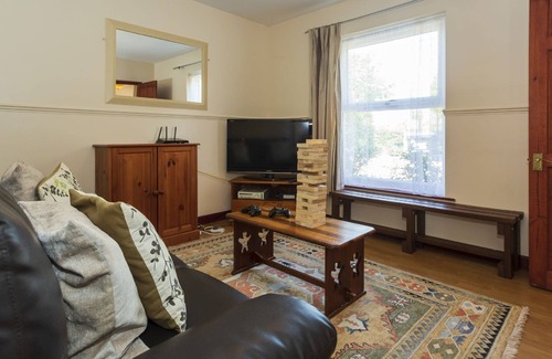 Croyde Bay House | CROYDE HIGH TIDE | 6 Bedrooms | Croyde | Sleeps 12