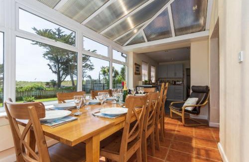 Croyde Bay House | CROYDE HIGH TIDE 6 Bedrooms