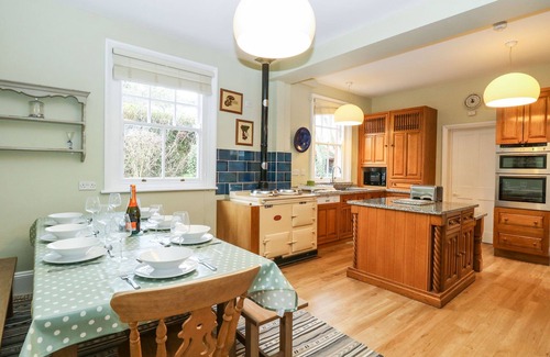 North Walsham Cottage | CROYLANDS, pet friendly, character holiday cottage in North Walsham