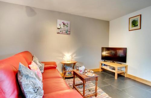 Cwmtirmynach House | Crud y Wennol