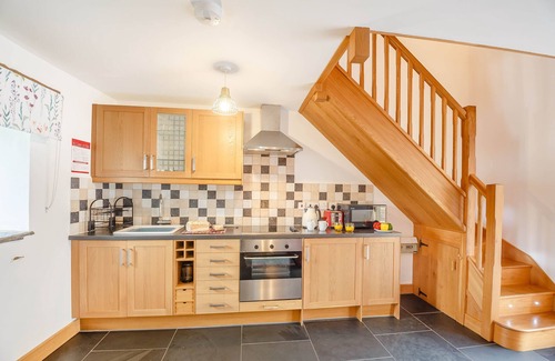 Cwmtirmynach House | Crud y Wennol - One Bedroom House, Sleeps 2