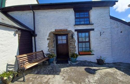 Bethania House | Crumble Cottage Bethania