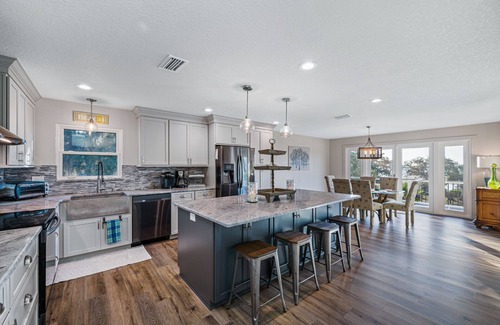 Crystal Beach House | Crystal Beach Home with Gulf View & Beautiful Sunsets