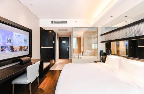 Pudong Hotel | Crystal Orange Hotel Shanghai Kangqiao Branch