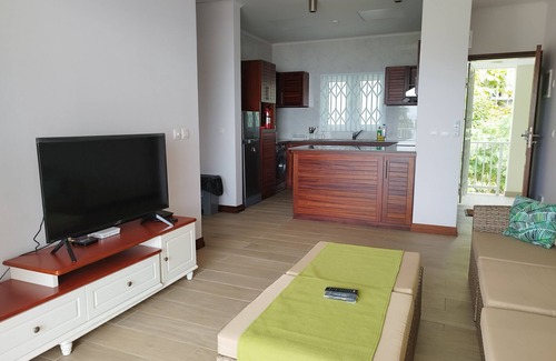 Mare Anglaise House | CRYSTAL SHORES Self Catering Apartments