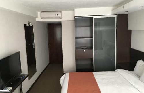 Centro Hotel | Crystal Tower