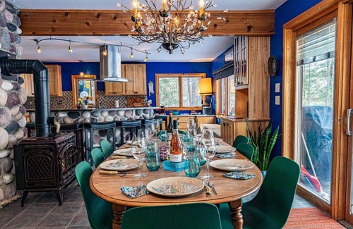 Tomahawk House | Crystal Tree Cottage, LLC