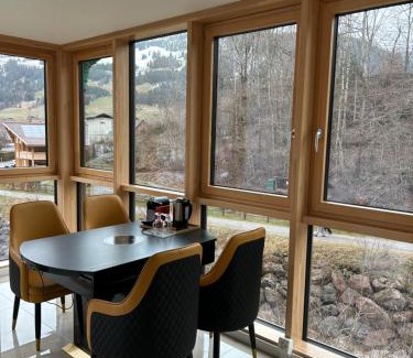 Zweisimmen Bed & Breakfast | Crystal Vista