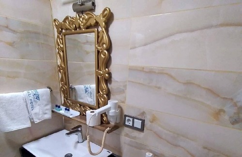 Ipekyolu Hotel | Crystall Hotel