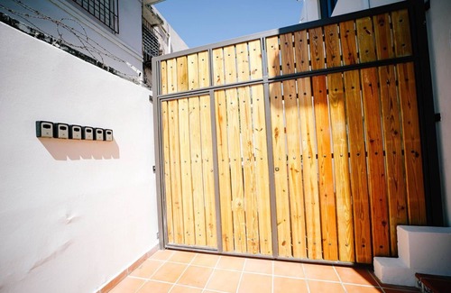 Sagrado Corazon Apartment | CS4- Impressive Colonial 1BR Apartment w/Private Parking & Open Spaces