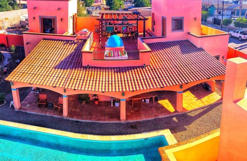 Loreto House | Cuarto Atardecer with private sunset terrae and outdoor kitchen