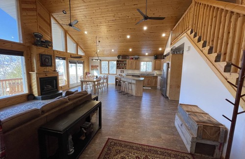 Preston Cabin | Cub River Hideout Cabin for Family Reunions and Mountain Vacations