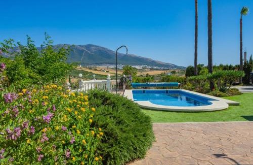 Alhaurin el Grande House | Cubo's Finca Tallulah
