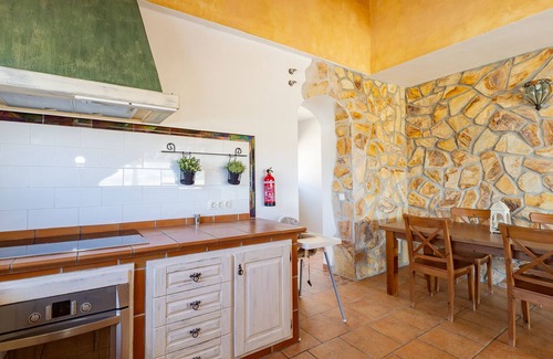 Coin Cottage | Cubo's La Casa Azul/private pool/free wifi/BBQ