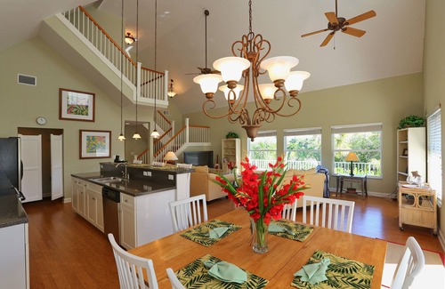Holmes Beach House | Cuddlefish Cove: Heated Pool, rooftop deck, gorgeous views!