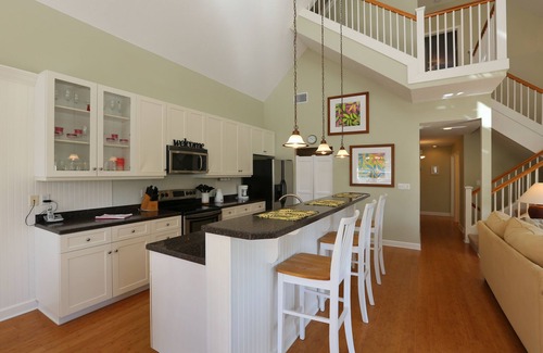 Holmes Beach House | Cuddlefish Cove: Heated Pool, rooftop deck, gorgeous views!