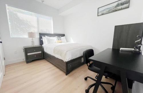 Los Angeles House | Culver Hideaway Private Room with Share Living Space D3