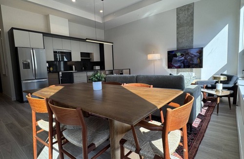 Downtown Halifax Apartment | Curated 2B/2B DT Halifax