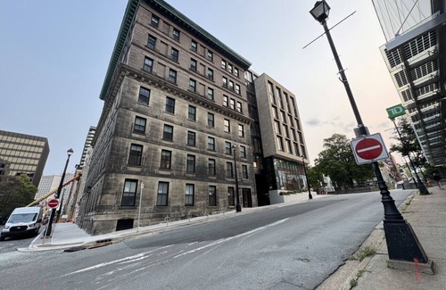Downtown Halifax Apartment | Curated 2B/2B DT Halifax