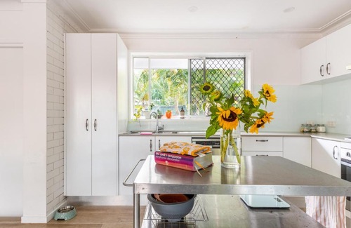 Currumbin House | Currumbin Creek Cottage
