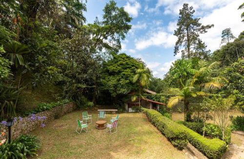 Teresopolis Apartment | CurtaTere piscina lareira pet friendly jardim