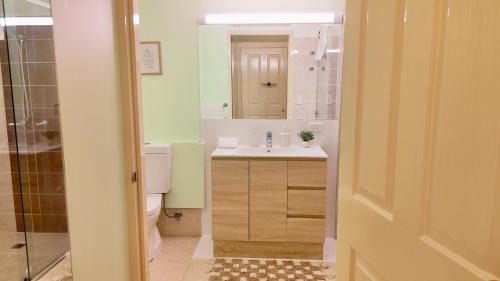 Eagle Heights Apartment | Curtis Falls Studio-Apartment
