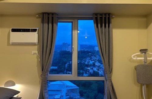 Cebu Apartment | Cushy Condo at Avida, IT Park Cebu
