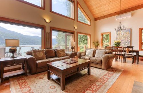 Nelson House | Custom Built Home on the Beach