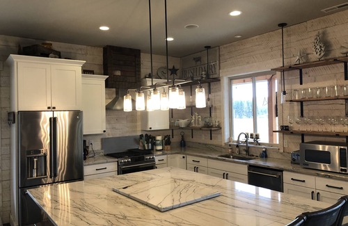 Cle Elum House | Custom Cottage with Panoramic Mountain Views