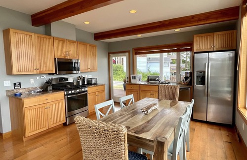Birch Bay House | ⚓️⭐️🔥Custom Home Ocean View Public Beach Access WIFI