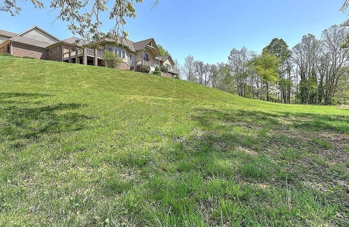 Bristol House | Custom Home on 14 Acres With Pool