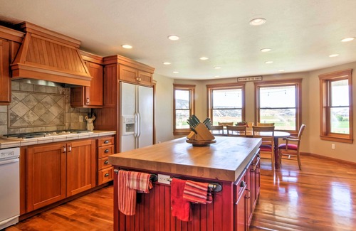 Boulder House | Custom Home w/Decks in Boulder! Gateway to Parks!